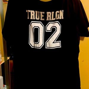 Super cute True Religion v neck